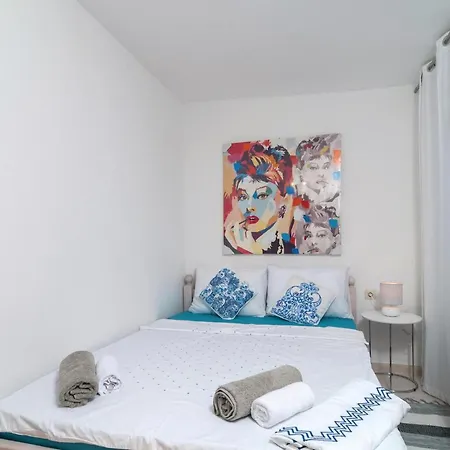 Cozy In With Jacuzzi Casa vacanze Hrvace